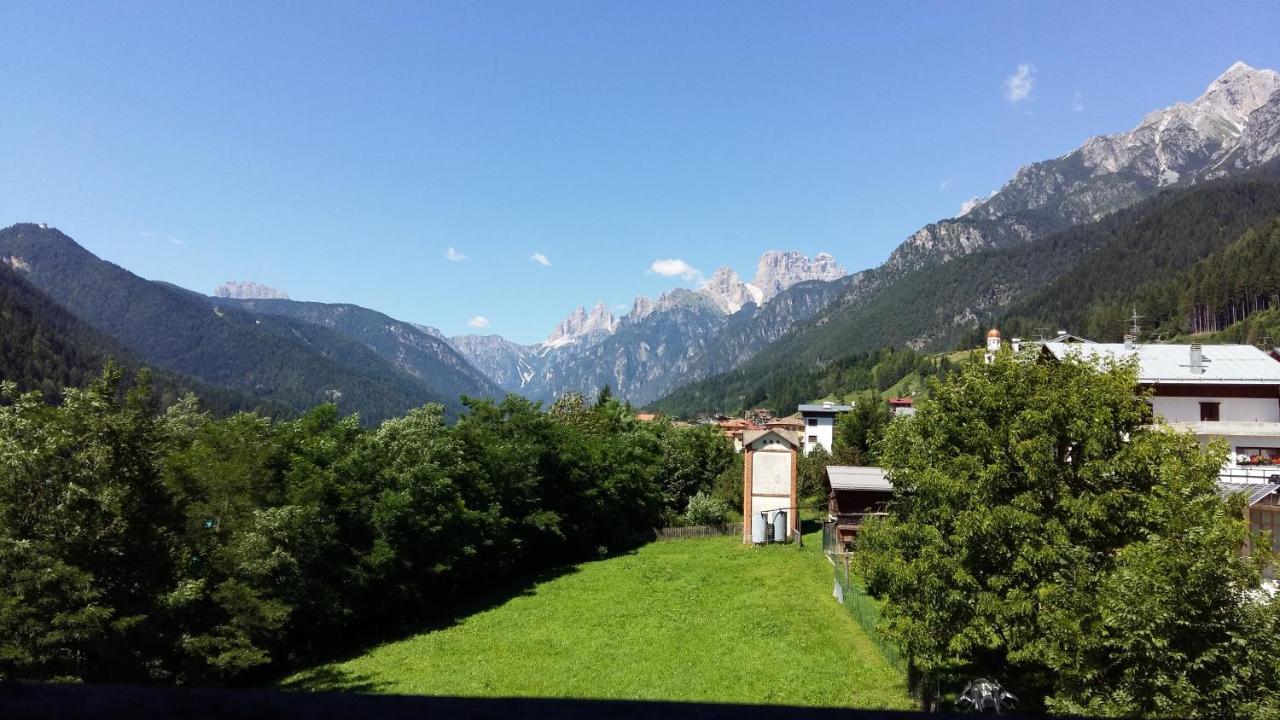 Albergo Meuble Victoria Auronzo di Cadore Kültér fotó