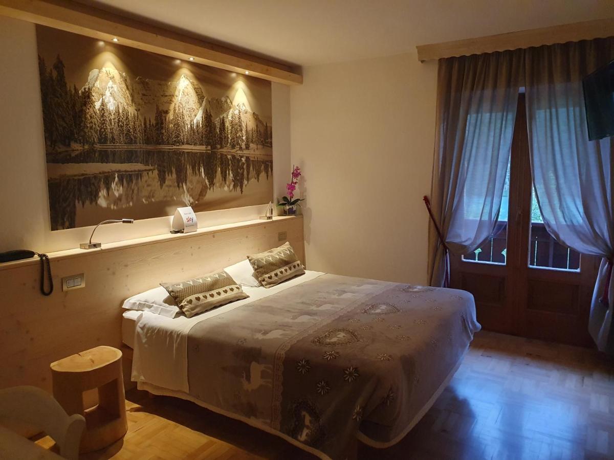 Albergo Meuble Victoria Auronzo di Cadore Kültér fotó