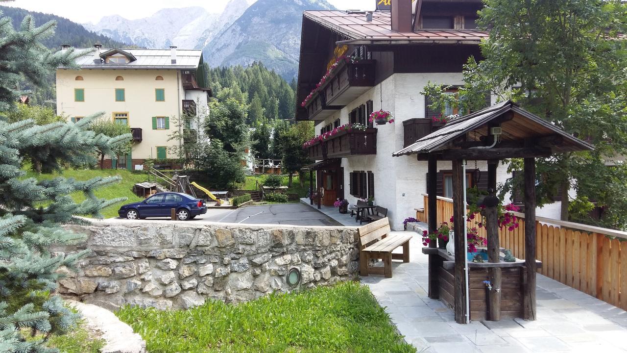 Albergo Meuble Victoria Auronzo di Cadore Kültér fotó