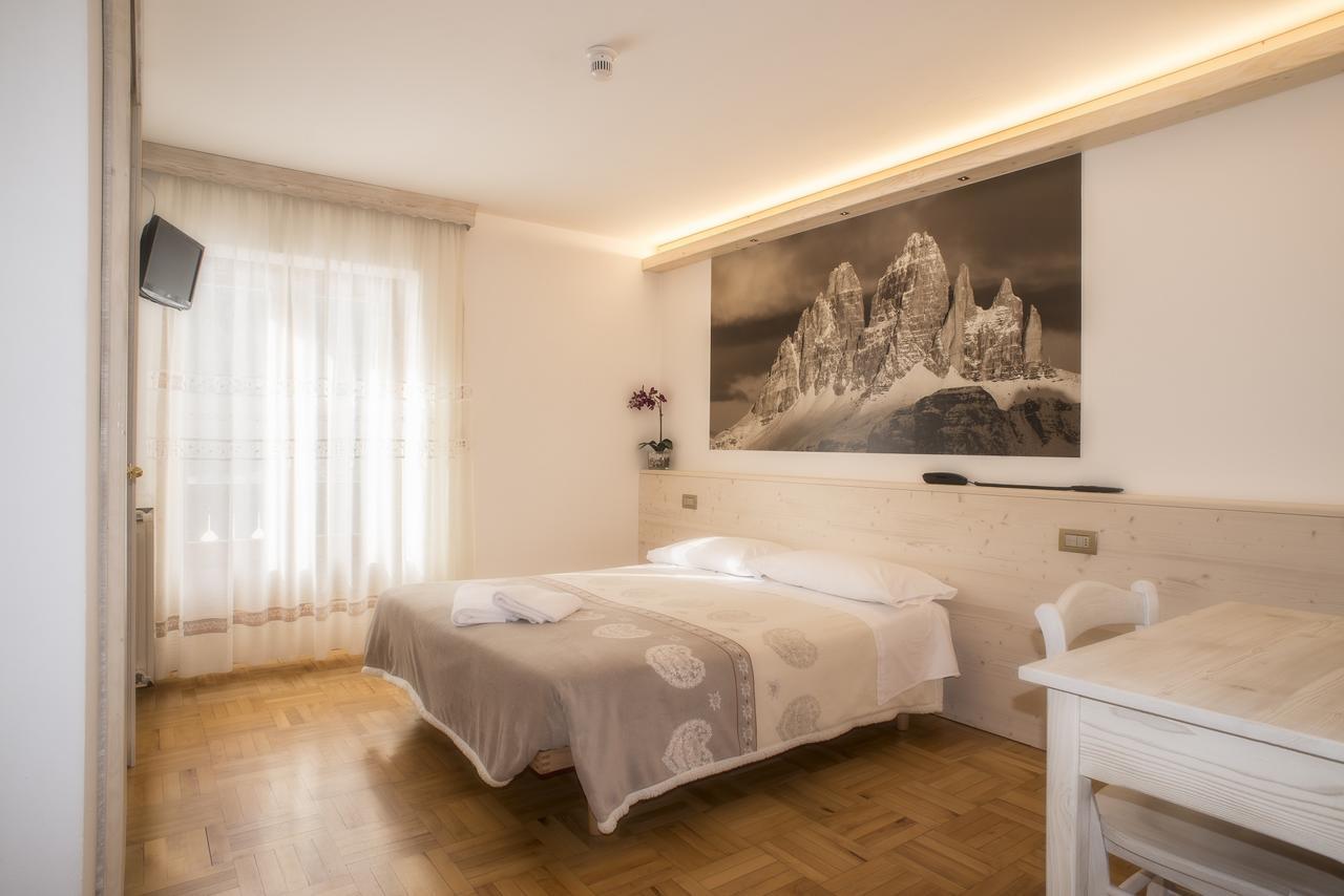 Albergo Meuble Victoria Auronzo di Cadore Kültér fotó