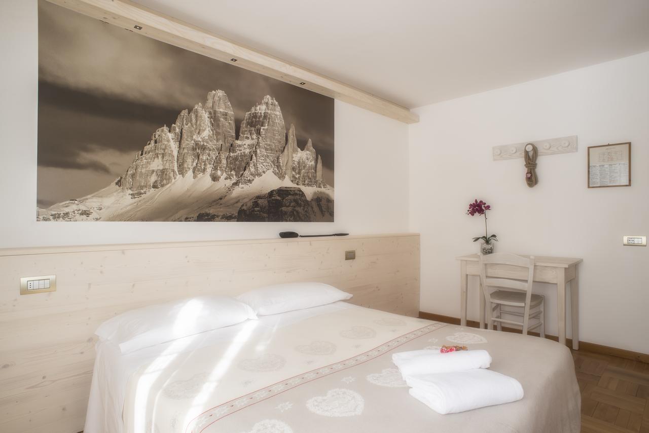 Albergo Meuble Victoria Auronzo di Cadore Kültér fotó